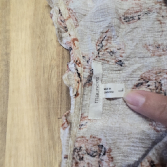 Shirt - Picture 2 of 3